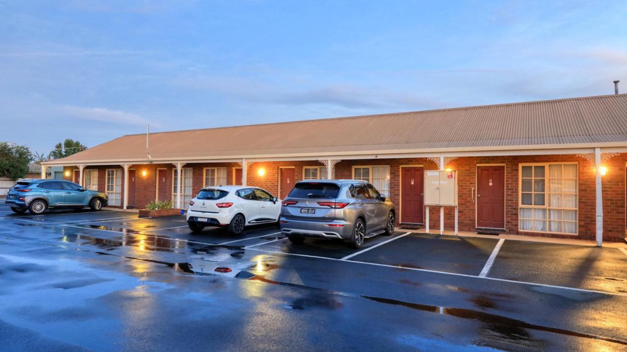Top Of The Town Motel & Apartments Benalla Esterno foto