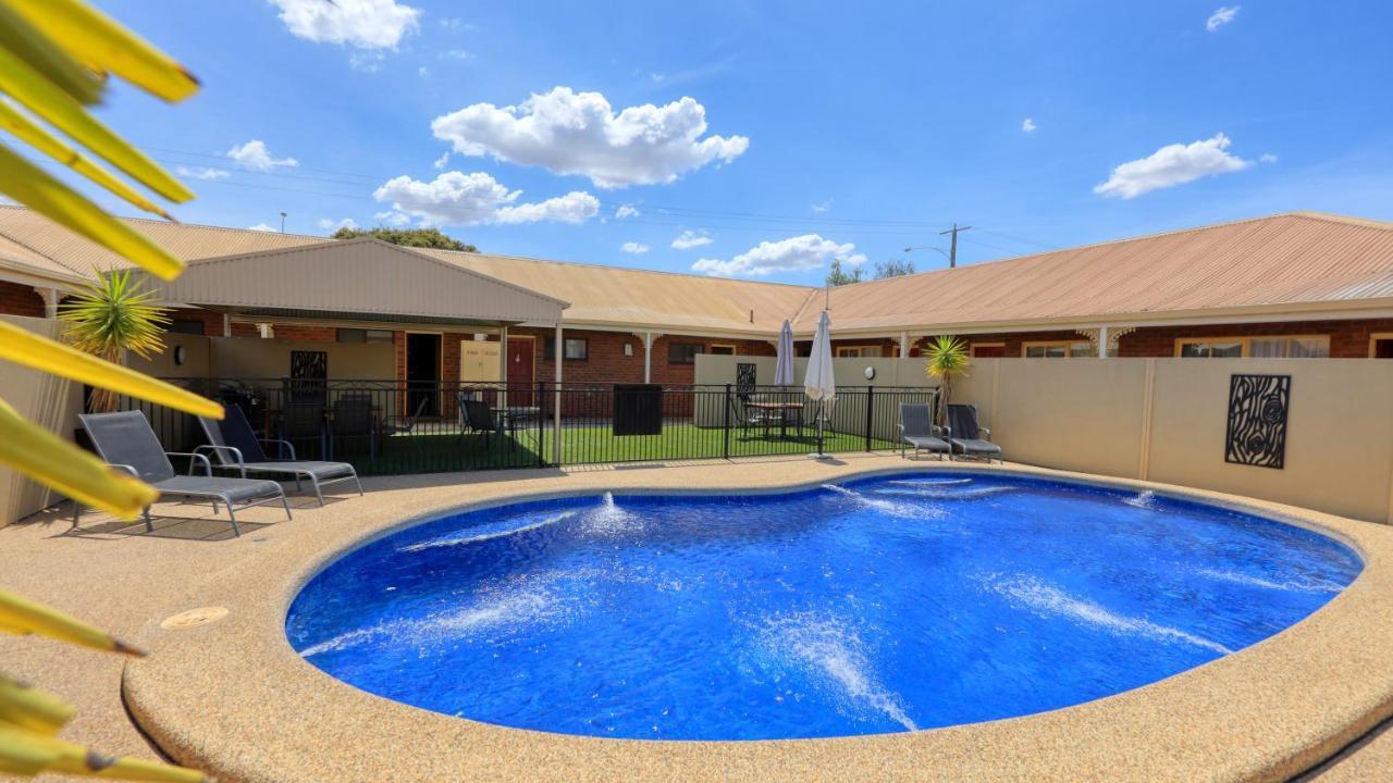 Top Of The Town Motel & Apartments Benalla Esterno foto